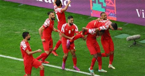 الأردن يتأهل لنصف نهائي كأس آسيا للمرة الأولى في تاريخه بعد الفوز على