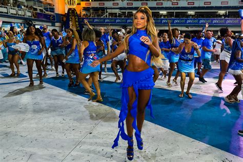 Ludmilla Baba Por Brunna Gon Alves Em Ensaio Da Beija Flor