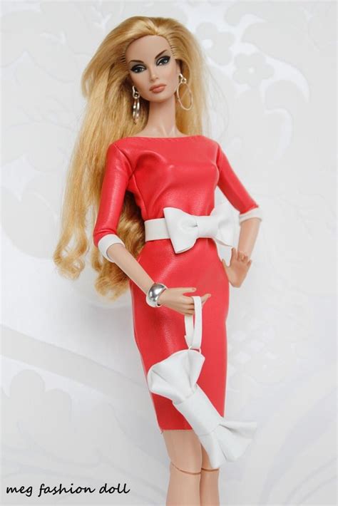 Fashion Royalty FR12 FR2 CHIC GLAM Barbie Pink Dress Real Barbie