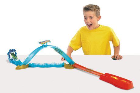 Mattel Hot Wheels Shark Slammer Track Set Walmart Canada