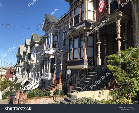 San Francisco Edwardian Style Architecture Row Foto De Stock 1090638611