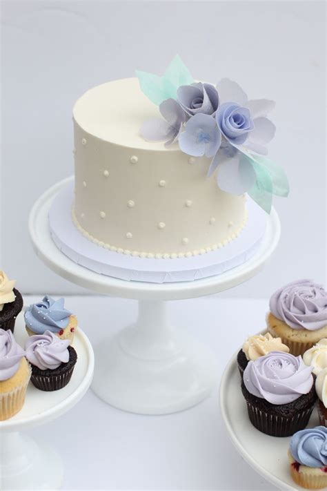 Frosted Wedding Cake | Cake decorating, Cake, Pretty cakes