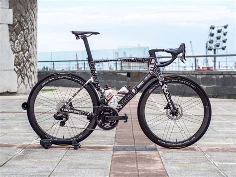 A Closer Look At BMC S Wild New Red Bull Aero Bike Ben O Connor S