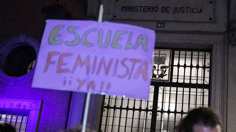 Rebajas De Penas A Agresores Sexuales Por La Ley Solo S Es S