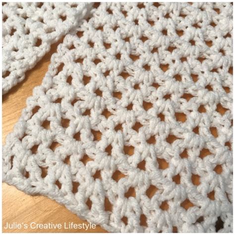 Double Crochet V Stitch Scarf | Julie's Creative Lifestyle