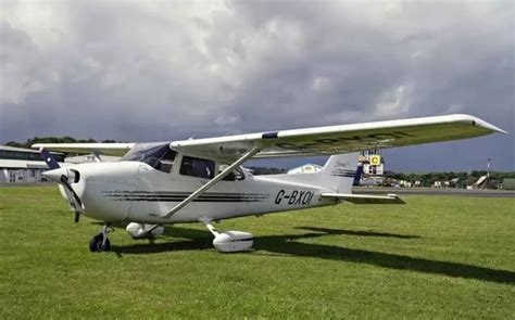 1998 Cessna 172R For Sale In United Kingdom Winglist