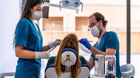 How To Become A Dental Assistant Requirements And Career Path