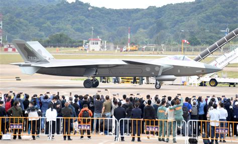 珠海航展｜戰機機師：殲 20已全部換裝「中國心」 星島日報