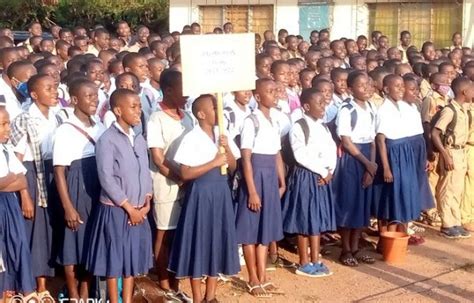 Côte dIvoire Plaidoyer pour la réhabilitation du lycée moderne