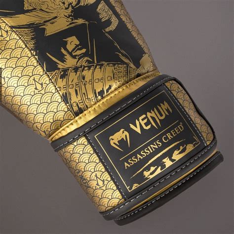 Venum X Assassins Creed Shadows Boxing Gloves Fekete Arany