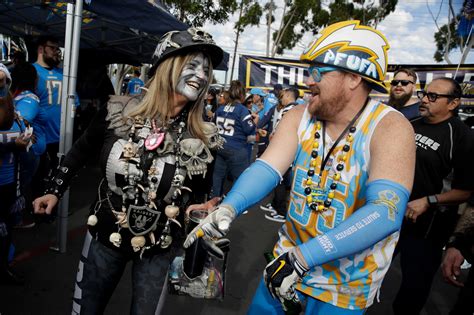 Raiders Fans Swarm Road Game Vs Chargers In Los Angeles