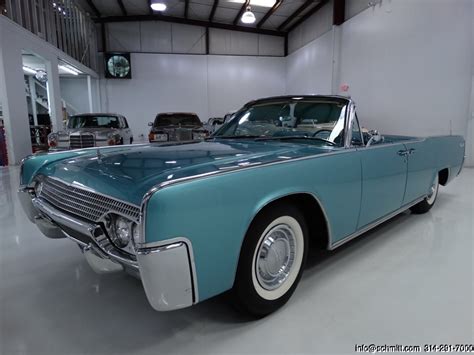 1961 LINCOLN CONTINENTAL CONVERTIBLE — Daniel Schmitt & Company