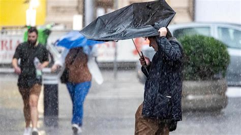 Allerta Gialla In Fvg Per Piogge Neve E Vento Forte Il Piccolo