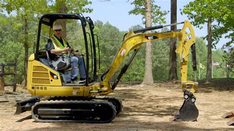 Cat® Mini Excavator Operating Tips: Blade Positioning – HousePetsCare.com