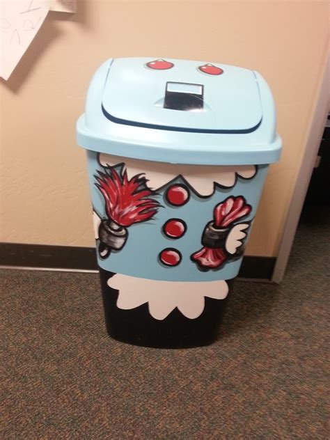 kimmie's craft corner: Rosie the Robot Trash Can