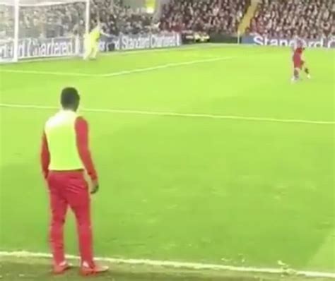 Liverpool Fan Captures Sadio Mane S Passionate Celebration After Curtis