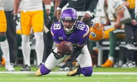 Justin Jefferson Player Props Odds Tips And Betting Trends For Week 18