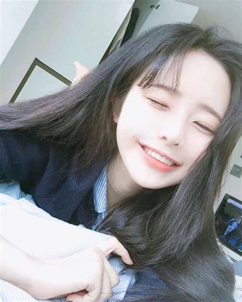 Mặc dù gương mặt na ná nhau nhưng 4 ulzzang Hàn Quốc này vẫn rất hot vì quá xinh