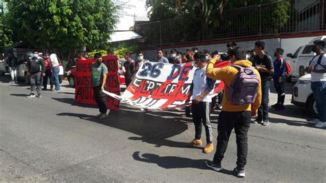 Realizan Mitin En Chilpancingo Estudiantes De Ayotzinapa Para Exigir