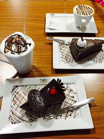 Damay Cafe E Confeitaria Picarras Restaurant Reviews Photos Phone