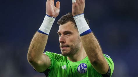 Schalke Torwart Marius M Ller Nach Wolfsburg Keeper Nimmt Stellung