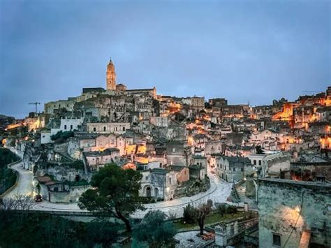 12 Best Cave Hotels in Matera Italy