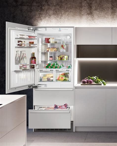 Liebherr HCB1581 30 Integrable Fridge Freezer With BioFresh And No