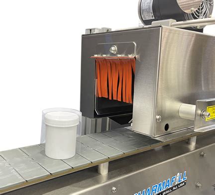 Heat Tunnel Automatically Shrinks Tamper Evident Bands Sleeve Labels