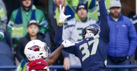 Where Seahawks Cb Tre Flowers Ranked Top 2 Last Season Field Gulls