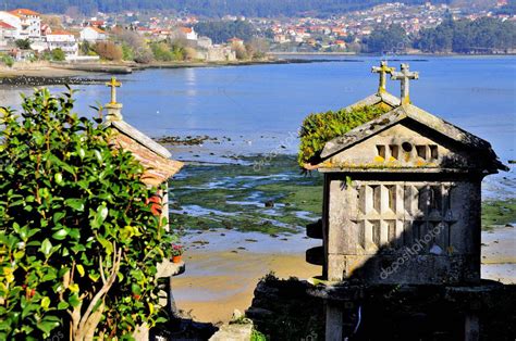 Combarro Galicia Espa A Es Un Pueblo Pesquero Considerado Uno De Los