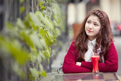 Bắt bài các nguồn thu nhập của hot girl