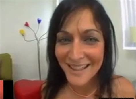 What S The Name Of This Brunette Mom 3 Replies 1059009 NameThatPorn