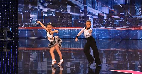 Young dancer siblings compete against each other on America’s Got Talent – Madly Odd!