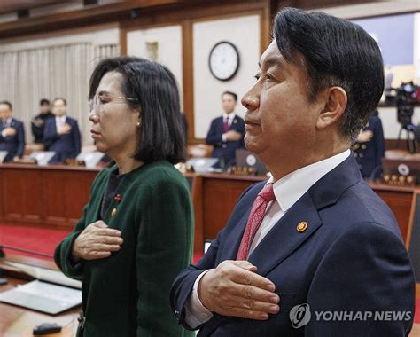 국무회의 참석한 이동관 방송통신위원장 연합뉴스