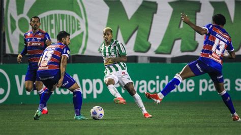 Juventude x Fortaleza veja os lances do jogo pelo Brasileirão em tempo