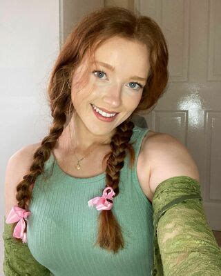 Phoebe Englishphoebex Phoebeisginger Nude OnlyFans NudoStar TV