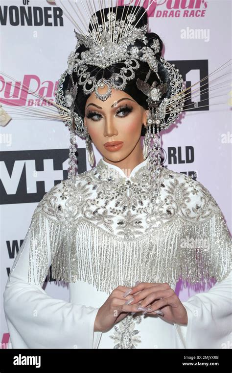 Plastique Tiara Arrives At The Red Carpet For Rupaul S Drag Race