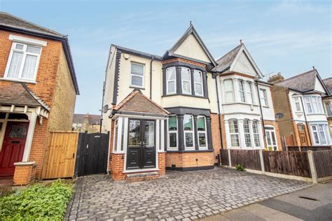 Hamstel Road Southend On Sea Ss2 5 Bed Semi Detached House For Sale £525 000