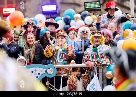 Der K Lner Rosenmontagszug Unter Dem Motto Wat E Theater Wat E