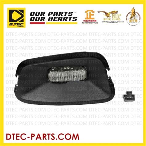 V5 8938 Fh V4 Position Lamp Roof Lamp Rh Dtec Parts