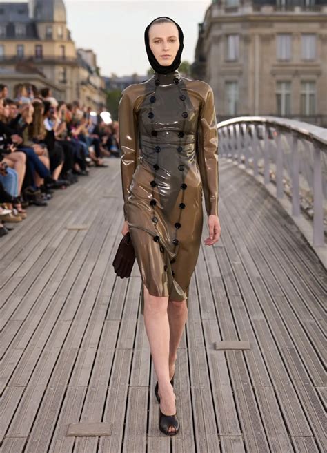 Transparent latex for Alaïa s WS24 WearLatex