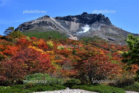 栃木県那須郡那須町 秋の茶臼岳 姥ケ平の紅葉 写真素材 [ 4680093 ] フォトライブラリー Photolibrary