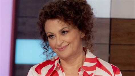 Loose Women’s Nadia Sawalha Sends Fans Wild As She Appears To Strip Naked In Bizarre Donut Post