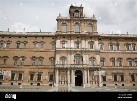 Palacio Ducal De Modena Fotos E Im Genes De Stock Alamy