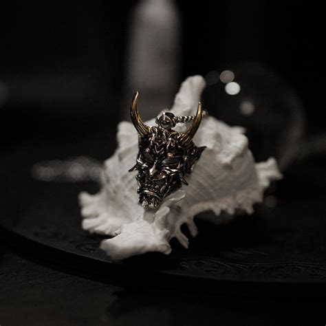 ОККУЛЬТИСТ ♆ Книги по магии on Instagram: “🜘 Ханья – маска демона ...