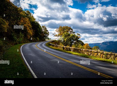 Skyline drive virginia hi-res stock photography and images - Alamy