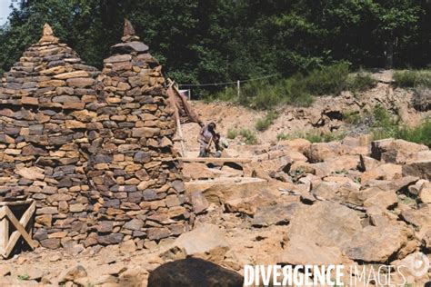 Guedelon La Construction D Un Chateau Fort Par Marif DERUFFI