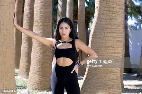 Sexy Jessie Reyez Bikini Pics