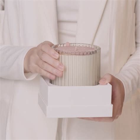 Unveiling the Science Behind Scented Candles: Aromatic Chemistry – VAUCLUSE