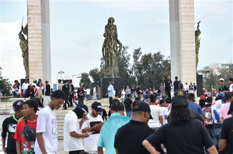 Trinitarios Protestan En Plaza De La Bandera En Rechazo De Registro A